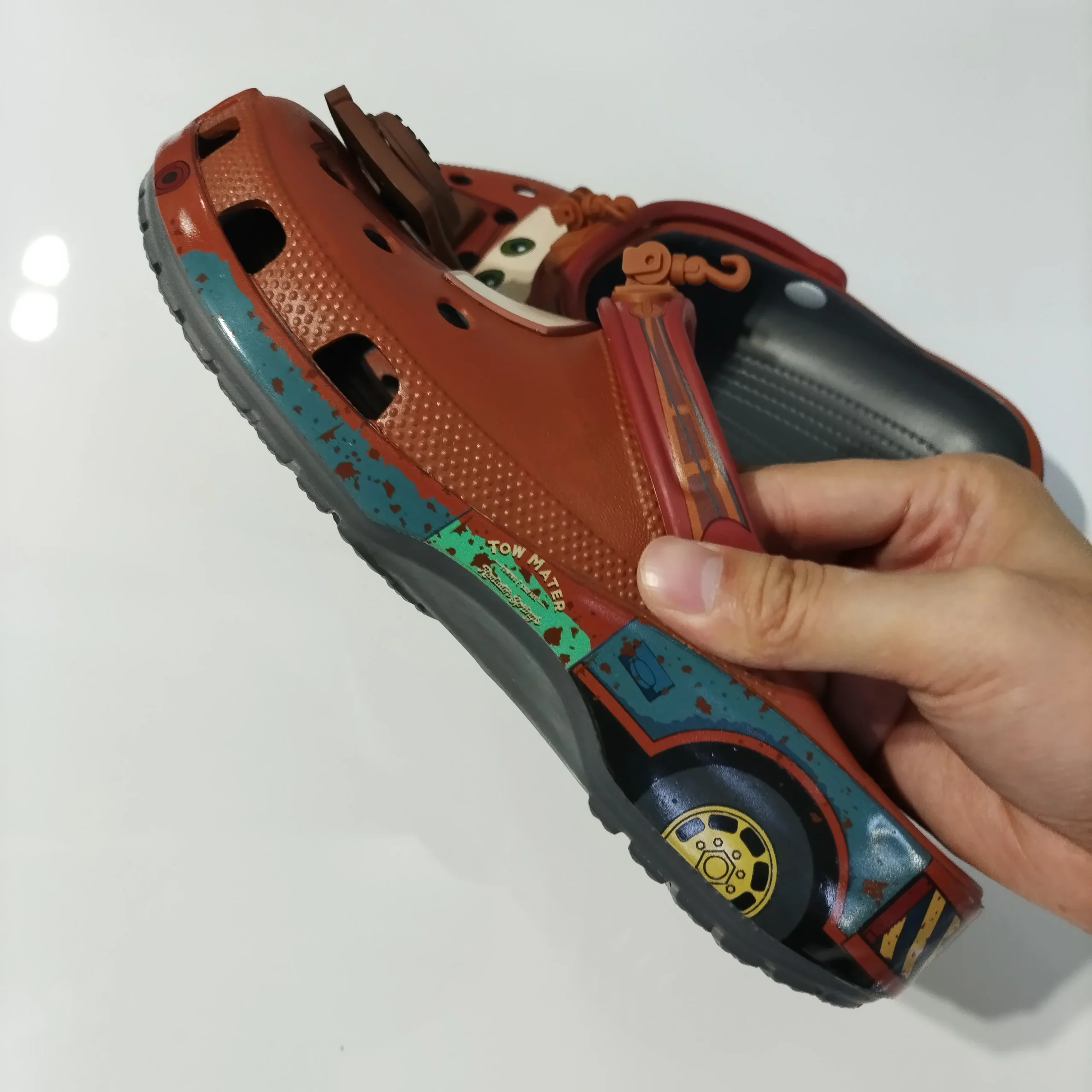 Sabots Pantoufles Mater Pixar – Image 4
