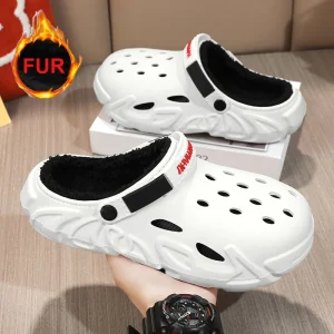 Sabots en peluche et fourrure