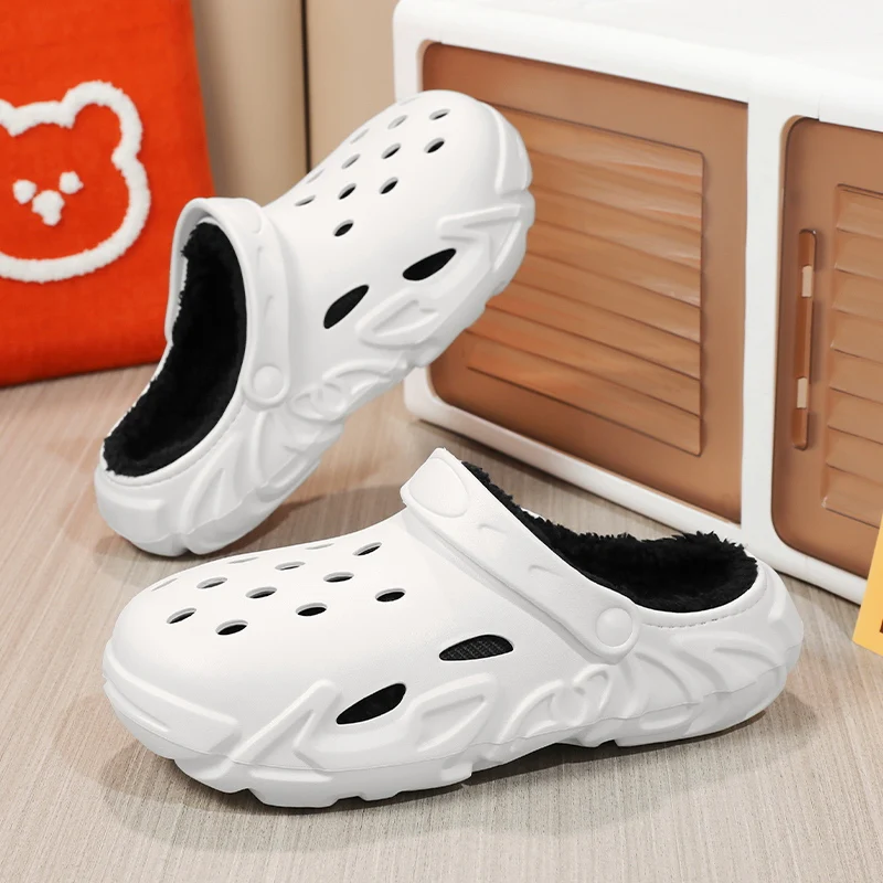 Sabots en peluche et fourrure – Image 9